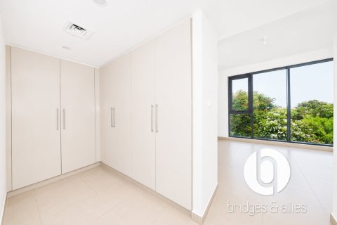 Снять в аренду виллу в Дубай Хилс Эстейт, Дубай: 4 спальни, 411м², № 113636 - фото 19