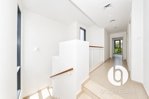 Снять в аренду виллу в Дубай Хилс Эстейт, Дубай: 4 спальни, 411м², № 113636 - фото 9