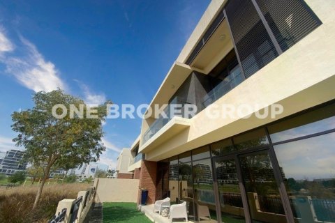 Villa in Phoenix, Dubai 5 bedrooms, 515.4 sq.m. № 456 - photo 8