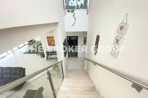 Villa in Phoenix, Dubai 5 bedrooms, 515.4 sq.m. № 456 - photo 14