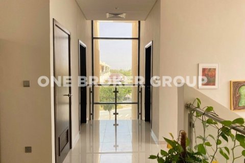 Villa in Phoenix, Dubai 5 bedrooms, 515.4 sq.m. № 456 - photo 16