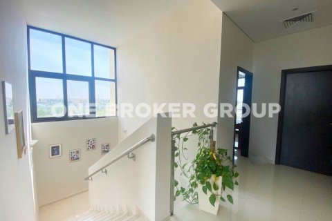 Villa in Phoenix, Dubai 5 bedrooms, 515.4 sq.m. № 456 - photo 15