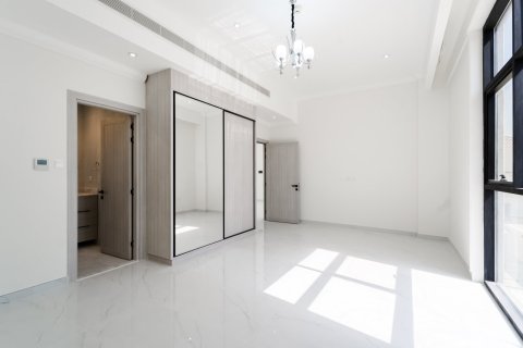 Villa en Dubai, 5 dormitorios, 539 m², № 123849 - foto 20