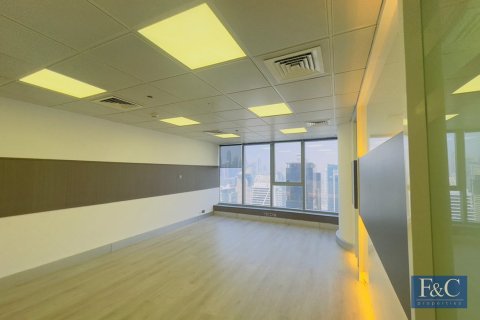 Oficina en JLT Cluster I, Jumeirah Lake Towers, Dubai, 107 m², № 103806 - foto 15