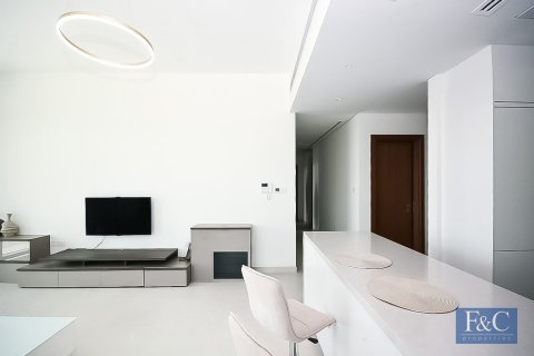 Apartment in Al Wasl, Dubai 2 bedrooms, 145 sq.m. № 103809 - photo 15