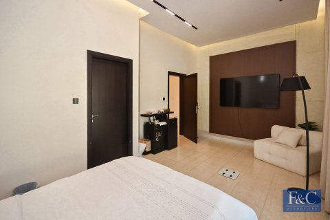 Villa in Al Quoz, Dubai 4 bedrooms, 334 sq.m. № 103798 - photo 7