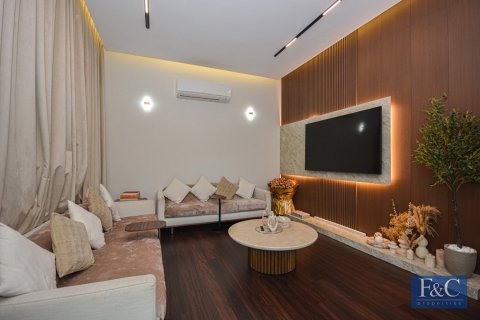 Villa in Al Quoz, Dubai 4 bedrooms, 334 sq.m. № 103798 - photo 2