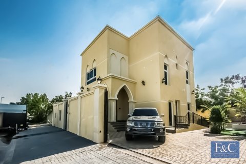 Villa in Al Quoz, Dubai 4 bedrooms, 334 sq.m. № 103798 - photo 13
