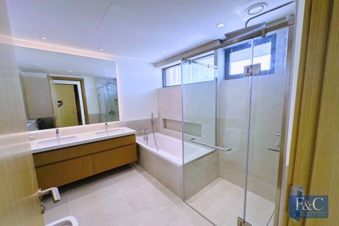 Villa in Al Furjan, Dubai 4 bedrooms, 366 sq.m. № 103799 - photo 6