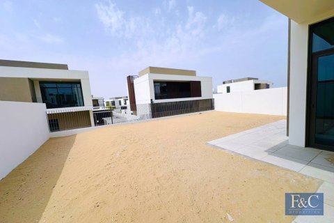 Villa in Al Furjan, Dubai 4 bedrooms, 366 sq.m. № 103799 - photo 12