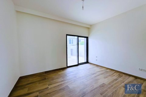 Villa in Al Furjan, Dubai 4 bedrooms, 366 sq.m. № 103799 - photo 16