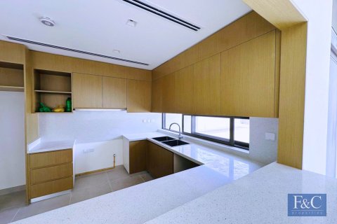 Villa in Al Furjan, Dubai 4 bedrooms, 366 sq.m. № 103799 - photo 29