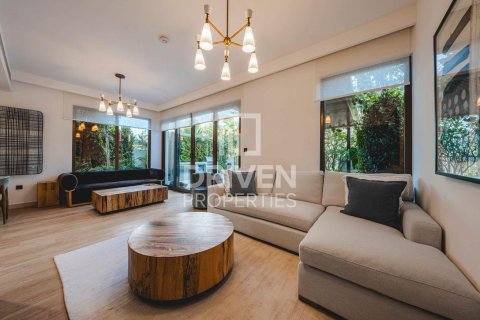 Вилла в Tilal Al Ghaf, Дубай, 4 спальни, 247.12м², № 129932