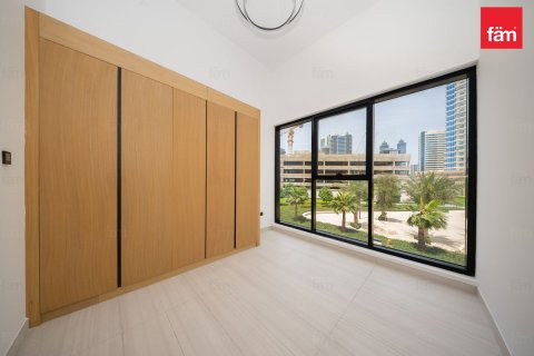 Apartment in Business Bay, Dubai 3 bedrooms, 129.7 sq.m. № 108395 - photo 9