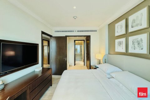 Купить квартиру в Даунтаун Дубай (Даунтаун Бурдж Дубай), Дубай: 1 спальня, 79.3м², № 67335 - фото 2