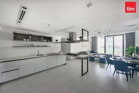 Apartment in Palm Jumeirah, Dubai 2 bedrooms, 136.1 sq.m. № 67334 - photo 1