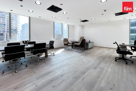 Bureau à Business Bay, Dubai, 107.5 m², № 124958 - photo 2