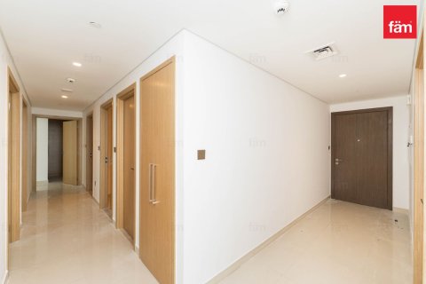 Apartment in Dubai 3 bedrooms, 156.7 sq.m. № 109007 - photo 19