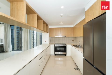 Apartment in Dubai 3 bedrooms, 156.7 sq.m. № 109007 - photo 23