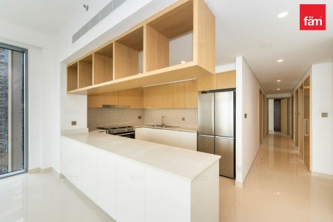Apartment in Dubai 3 bedrooms, 156.7 sq.m. № 109007 - photo 15