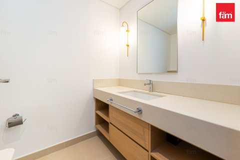 Apartment in Dubai 3 bedrooms, 156.7 sq.m. № 109007 - photo 12