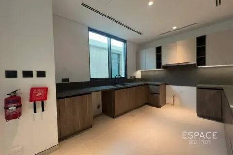 Villa en Tilal Al Ghaf, Dubai, 4 dormitorios, 377 m², № 122434 - foto 4