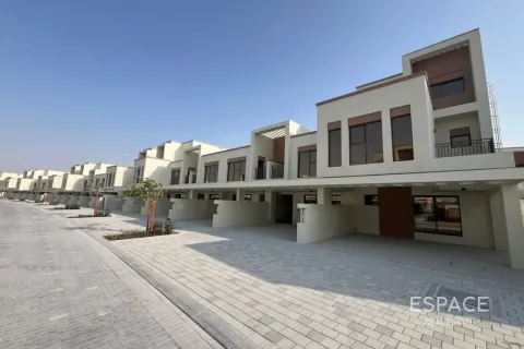 Townhouse in Damac Lagoons, Dubai 4 bedrooms, 212 sq.m. № 122436
