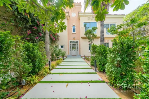 Villa à Victory Heights, Dubai Sports City, Dubai, 5 chambres, 585 m², № 122435 - photo 19