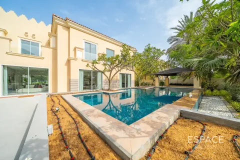 Villa à Victory Heights, Dubai Sports City, Dubai, 5 chambres, 585 m², № 122435 - photo 15