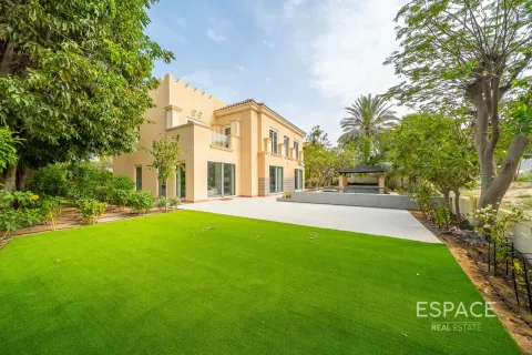 Villa à Victory Heights, Dubai Sports City, Dubai, 5 chambres, 585 m², № 122435 - photo 16