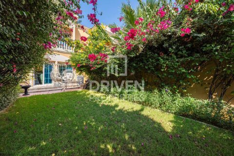 Купить таунхаус в Jumeirah Village Triangle, Дубай: 1 спальня, 180м², № 64862 - фото 21