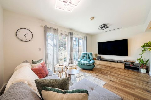 Купить таунхаус в Jumeirah Village Triangle, Дубай: 1 спальня, 180м², № 64862 - фото 1