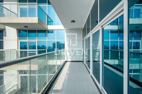 Apartamento en Glitz, Dubai Studio City, Dubai, 3 dormitorios, 153 m², № 64853 - foto 18