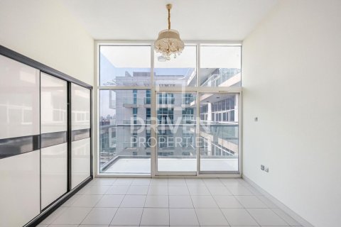 Apartamento en Glitz, Dubai Studio City, Dubai, 3 dormitorios, 153 m², № 64853 - foto 9