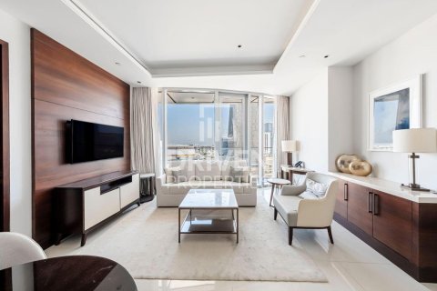 Apartment in The Address Sky View Towers, Downtown Dubai (Downtown Burj Dubai), Dubai 1 bedroom, 107.49 sq.m. № 126643 - photo 3