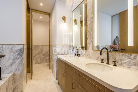 Apartment in Business Bay, Dubai 2 bedrooms, 196.3 sq.m. № 126650 - photo 20