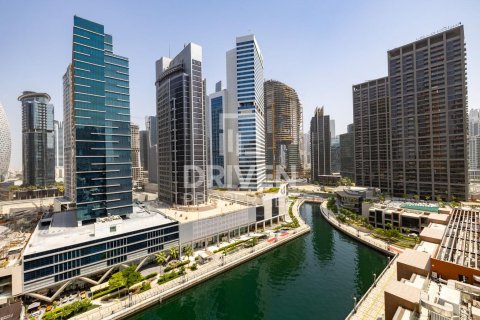 Apartment in Business Bay, Dubai 2 bedrooms, 196.3 sq.m. № 126650 - photo 25