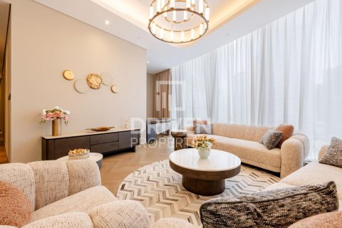 Apartment in Business Bay, Dubai 2 bedrooms, 196.3 sq.m. № 126650 - photo 3