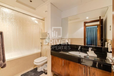 Apartment in Mohammad Bin Rashid Boulevard, Downtown Dubai (Downtown Burj Dubai), Dubai 1 bedroom, 80.36 sq.m. № 126642 - photo 10