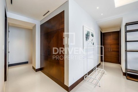 Apartment in The Address Sky View Towers, Downtown Dubai (Downtown Burj Dubai), Dubai 3 bedrooms, 187.76 sq.m. № 126639 - photo 3