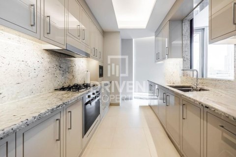 Apartment in The Address Sky View Towers, Downtown Dubai (Downtown Burj Dubai), Dubai 3 bedrooms, 187.76 sq.m. № 126639 - photo 11