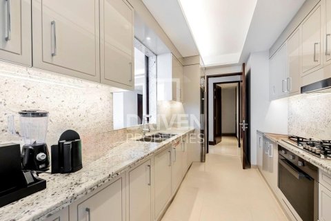 Apartment in The Address Sky View Towers, Downtown Dubai (Downtown Burj Dubai), Dubai 3 bedrooms, 187.76 sq.m. № 126639 - photo 10
