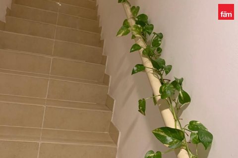 Villa en Dubai, 4 dormitorios, 141.6 m², № 115777 - foto 11