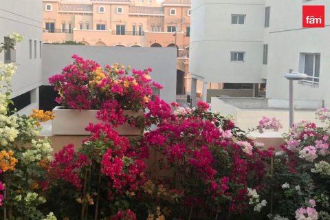 Villa en Dubai, 4 dormitorios, 141.6 m², № 115777 - foto 7