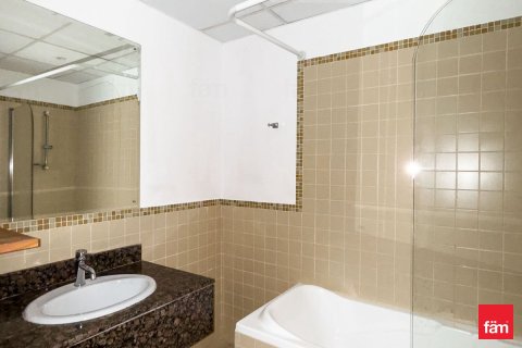 Apartment in Dubai 3 bedrooms, 176.8 sq.m. № 91840 - photo 8