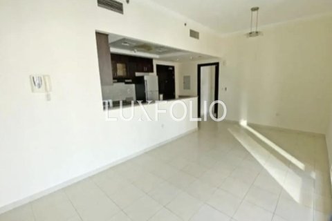 Apartamento en Churchill Towers, Business Bay, Dubai, 1 dormitorio, 73 m², № 45803 - foto 2