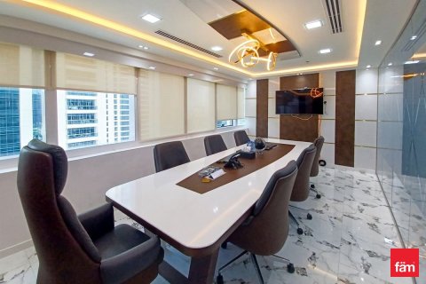 Office in Dubai 305 sq.m. № 109229 - photo 9
