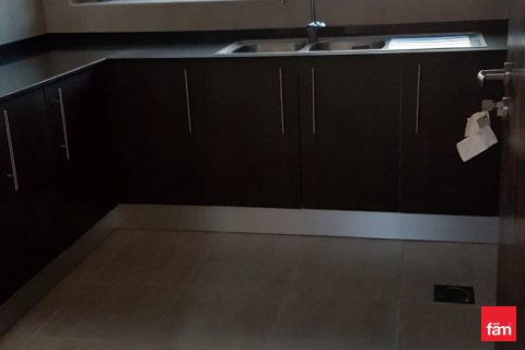 Apartment in Al Furjan, Dubai 2 bedrooms, 130.1 sq.m. № 109226 - photo 9