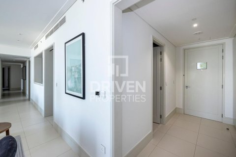 Apartment in Vida Residence Downtown, Downtown Dubai (Downtown Burj Dubai), Dubai 3 bedrooms, 184.04 sq.m. № 127930 - photo 13
