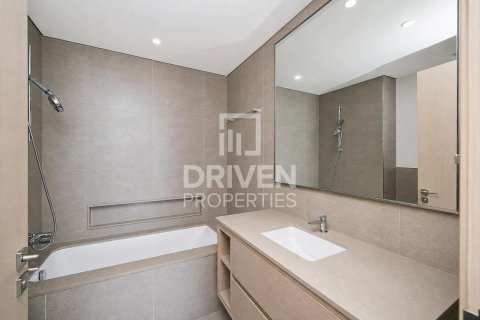 Apartment in Opera District, Downtown Dubai (Downtown Burj Dubai), Dubai 2 bedrooms, 104.24 sq.m. № 127932 - photo 11